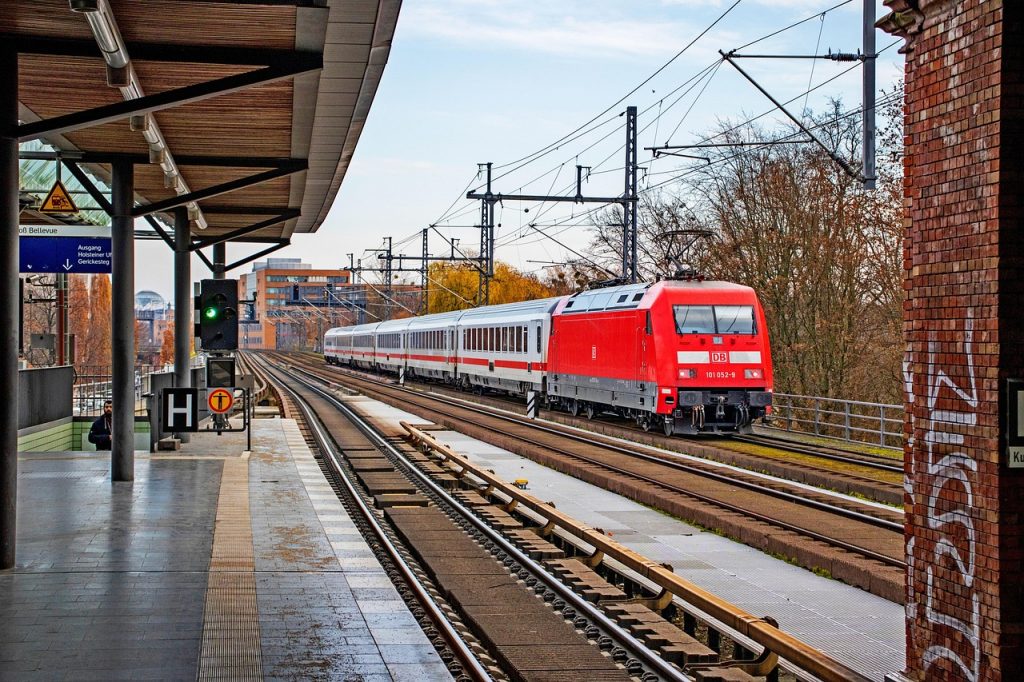 train, train station, railroad, railway, platform, railway station, railway system, transportation, transport, public transportation, passenger train, train ride, travel, rail, rail tracks, railway tracks, rail traffic, high speed train, s-bahn, deutsche bahn, berlin, germany